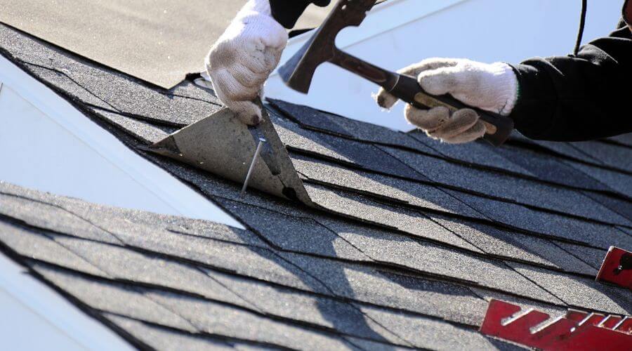 Professional gutter cleaning in Bardwell, TX